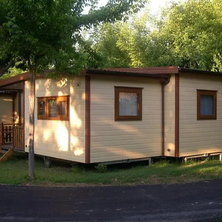 Camping L'oasi Di Lulu' *